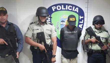 1977 BANDA DIENTE SANGRIENTO JM